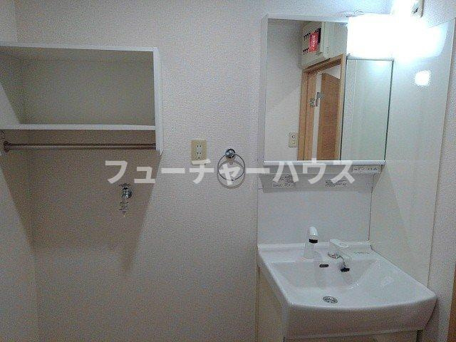 エルディム１０３７の洗面所|忙しい朝には欠かせない洗面所です