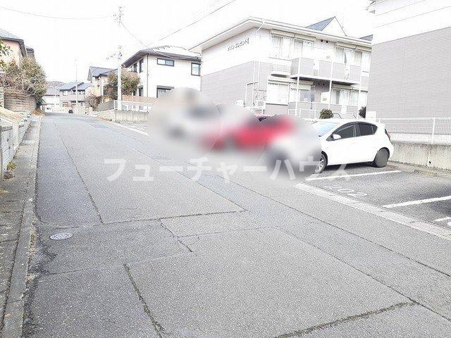 メゾンエレガントⅢの駐車場|駐車場です