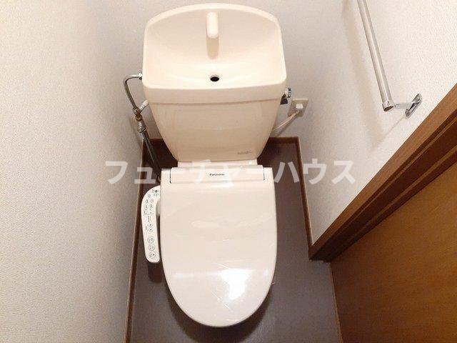 ヴェルソー・Ｍのトイレ|ゆったりとした空間のトイレです