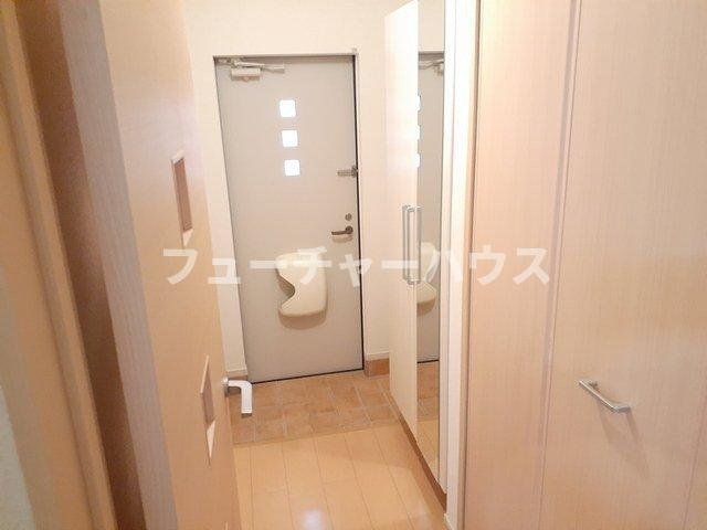 エスポワールＭⅤの玄関|きれいな玄関です