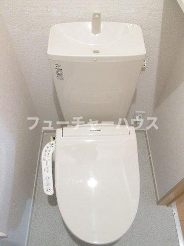 スプリングベルのトイレ