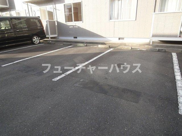 エルディムＯＴＵＮＡ　Ｂの駐車場