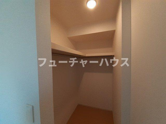 セント．クララアパートメントＡの収納