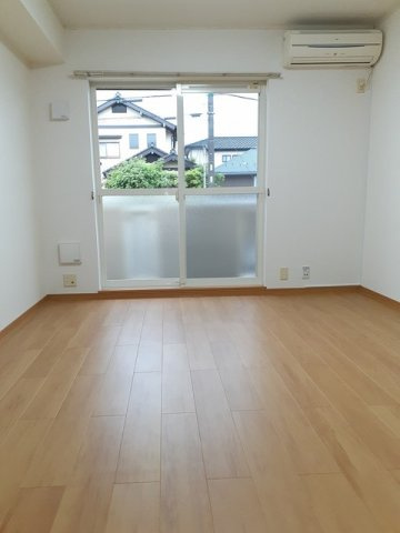 ネオス　ソイルの内装