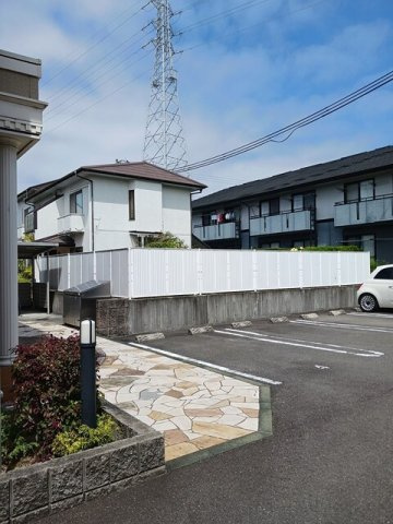 カーサ　はなみずきの駐車場