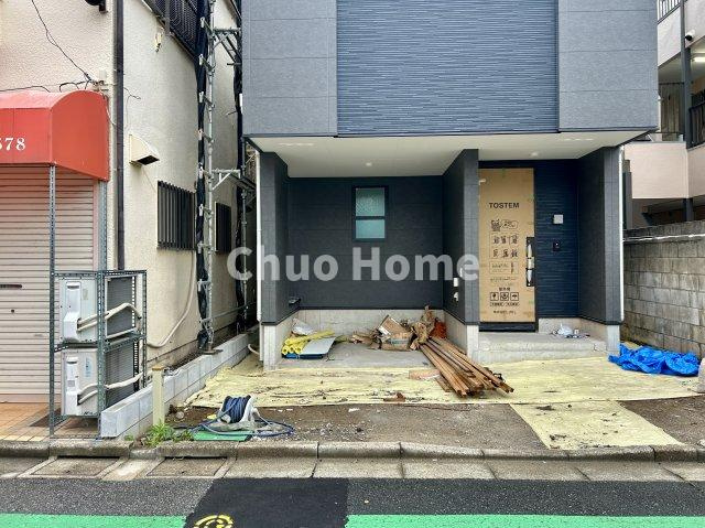 江戸川区南小岩4丁目新築分譲住宅の駐車場|カースペース