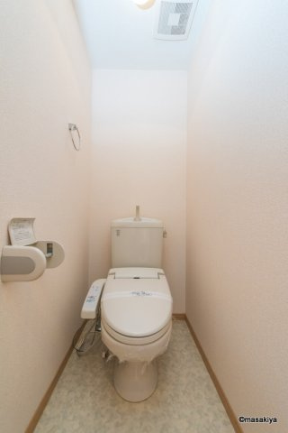 グランモアかじろのトイレ|トイレ　ウォシュレット付き