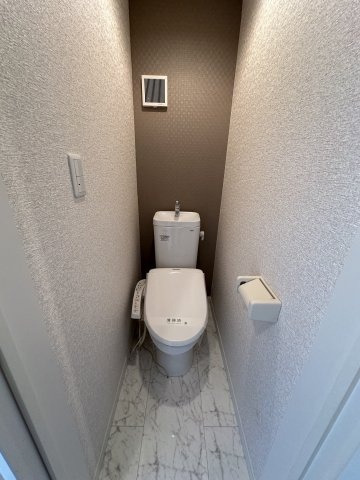 ユナイト追浜モンセラートの杜のトイレ|シンプルで使いやすいトイレです
