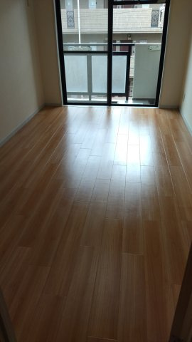 板橋区赤塚４丁目の賃貸マンションの洋室|明るい洋室です