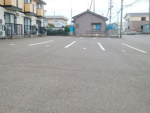 セジュール柏崎 Aの駐車場