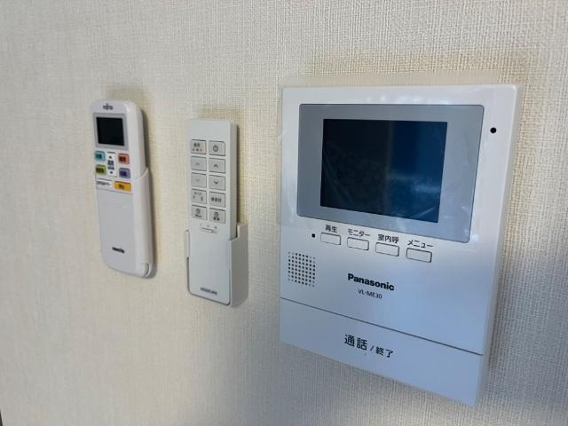 ウィステリアハイツⅠのセキュリティ|カメラ付インターホン