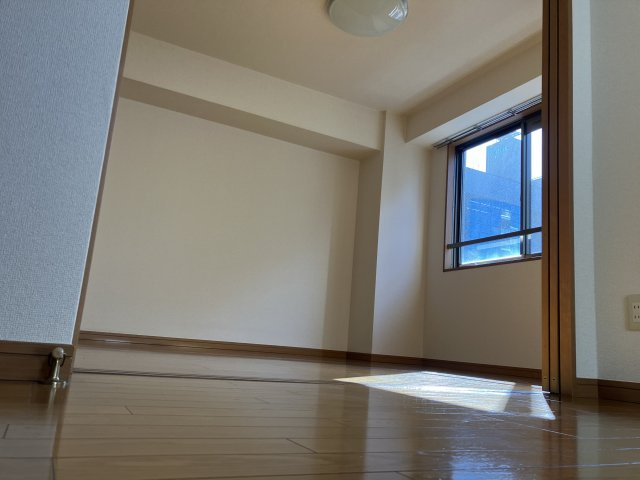 Peaceful Court 菊川