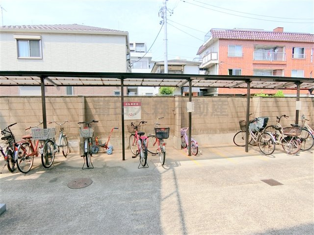 サンテラス藤のその他共用部分|バイク置き場