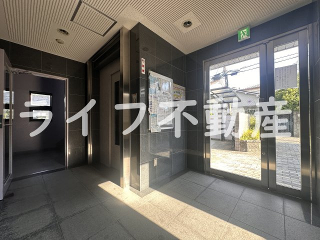 Perle charmanteのロビー|毎日通るロビーはこのようになっています