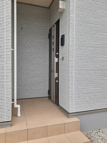 キングダムⅡの玄関