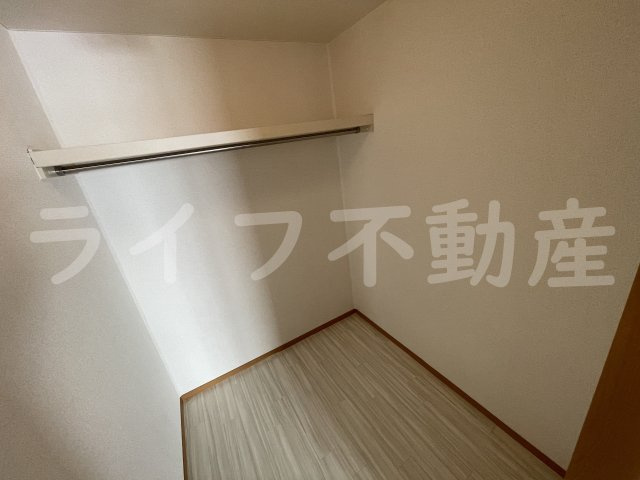 メゾンシャロームAの収納|便利な収納スペースです