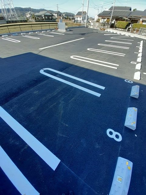 ティアモ・Ａの駐車場