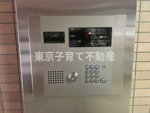 アソシエール護国寺のエントランス