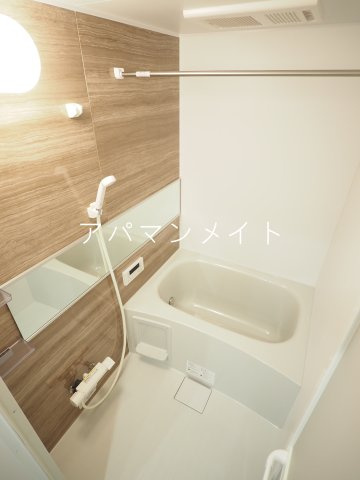 【浴室】 | シャルボン | 浴室暖房乾燥機付きです！