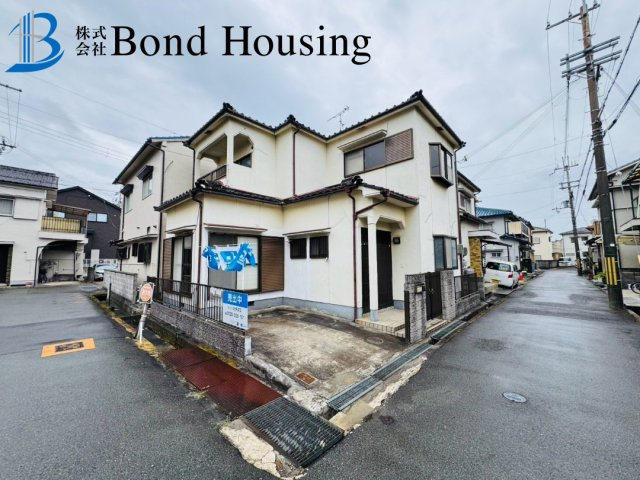 江井島駅徒歩8分　大久保町西島　中古戸建の前面道路含む現地写真