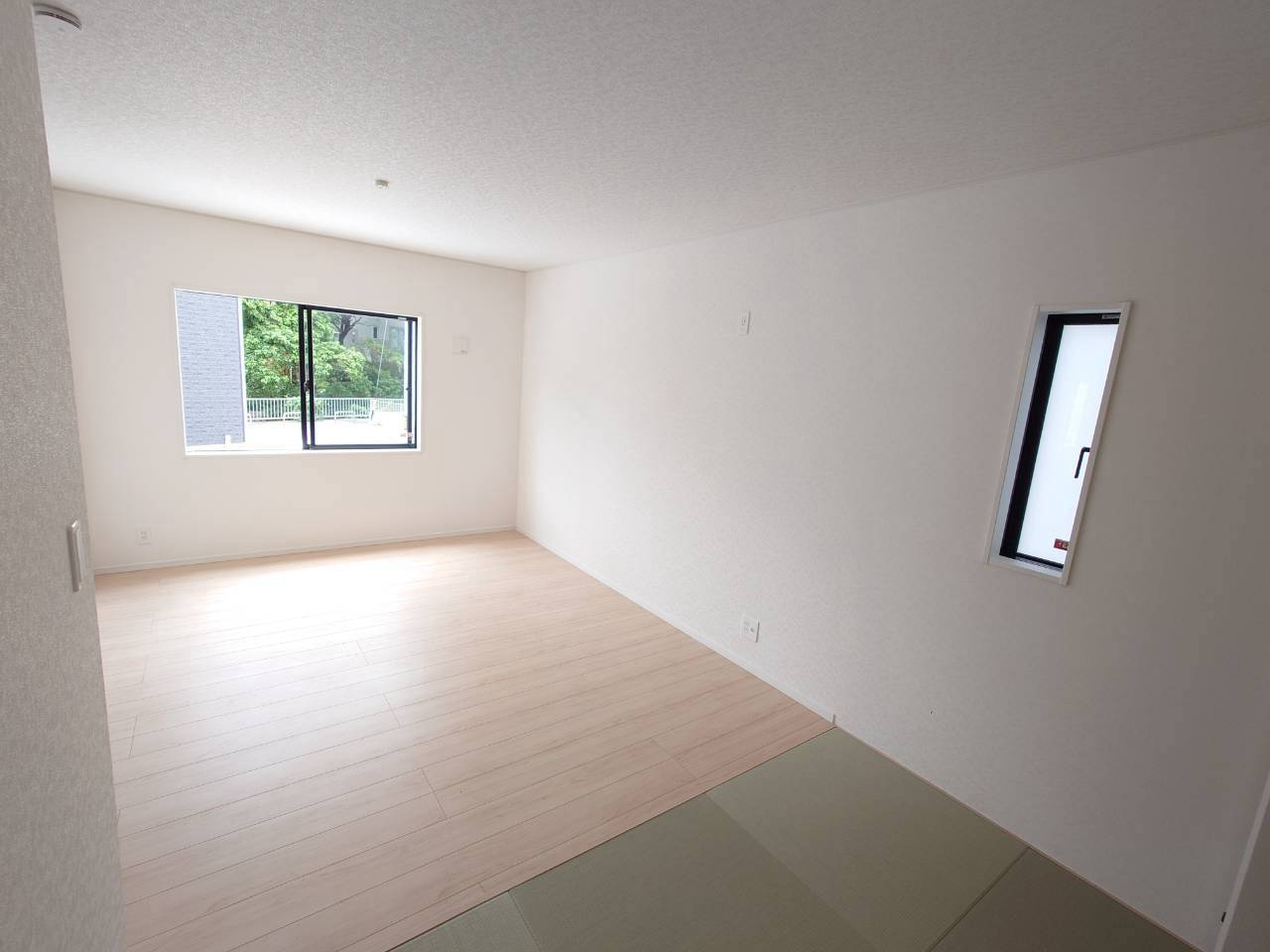 ♥♥沖縄市胡屋－9号棟（全13棟）の洋室|きれいな洋室です