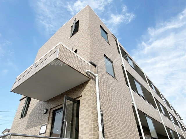 茅ヶ崎市菱沼３丁目の賃貸マンションの外観