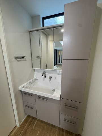 世田谷区桜新町１丁目のアパートの洗面所