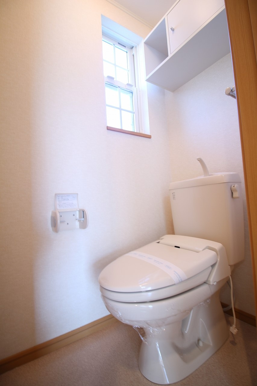 クレメントのトイレ|清潔感のあるトイレです