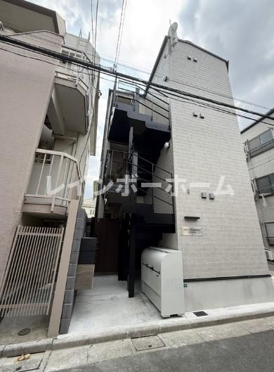 ステラ西小岩のエントランス