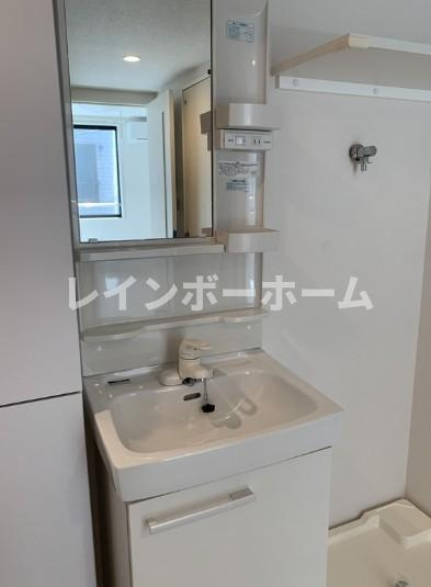 ステラ西小岩の独立洗面台
