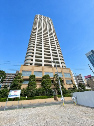 ザ・タワー・グランディアの外観