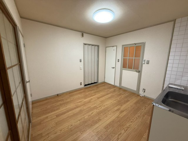 レスト上郷の居間・リビング