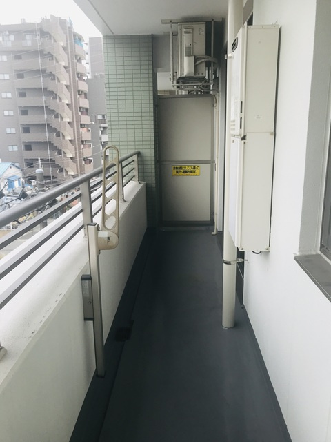 ヴィルヌーブのバルコニー