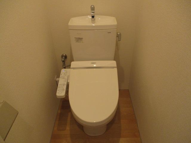 名古屋市熱田区波寄町の賃貸マンションのトイレ