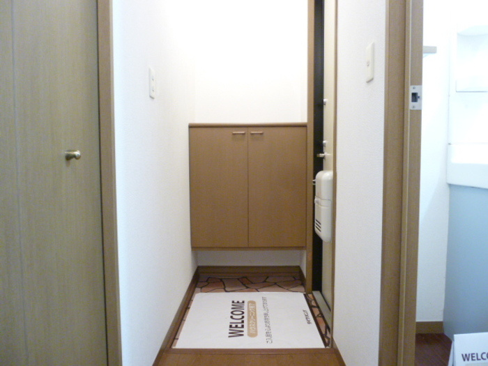 サニーコート田辺　Ａの玄関