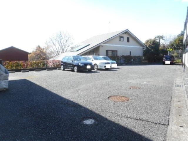 サニーコート田辺　Ａの駐車場