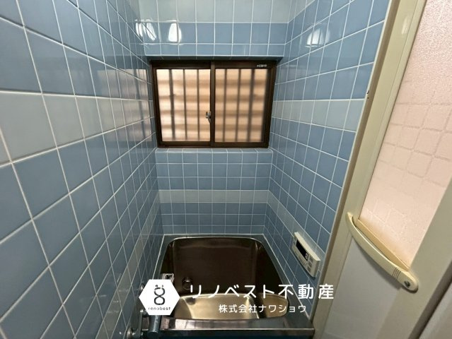 大阪市東成区東今里3丁目の浴室|窓付きの浴室なので、換気もバッチリ◎