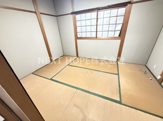 【和室】 | 尼崎市栗山町１丁目中古戸建 | ３階和室６帖です♪足を伸ばして寛げる居室です！！