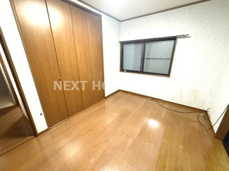 【洋室】 | 尼崎市栗山町１丁目中古戸建 | ３階洋室5帖です♪大きなクローゼットも設けられております！！室内を有効に使用していただけます！！