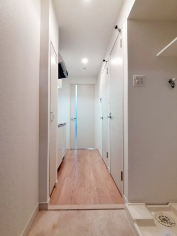 【玄関】 | スプランディッド難波 | きれいな内装です
