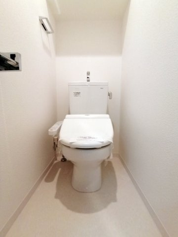 【トイレ】 | スプランディッド難波 | コンパクトで使いやすいトイレです
