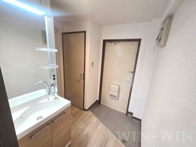 ライフコートの玄関|イメージ（同建物内別部屋の写真です）