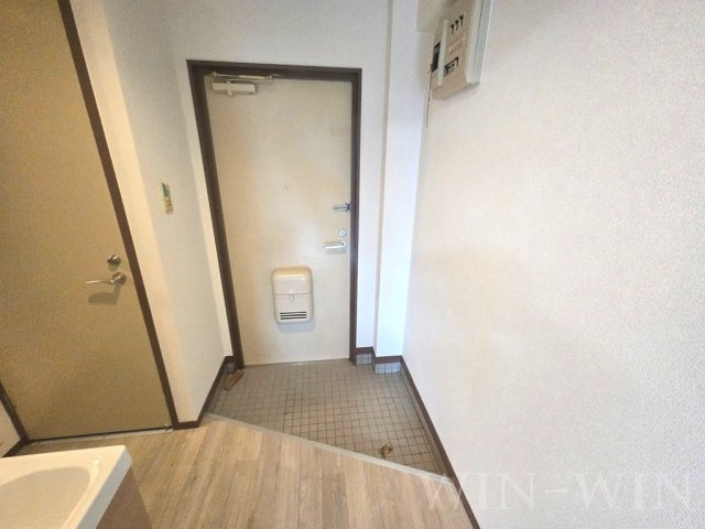 ライフコートの玄関|イメージ（同建物内別部屋の写真です）