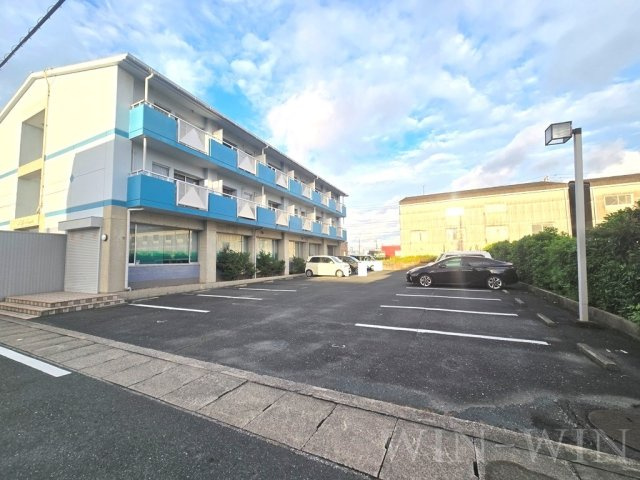 ライフコートの駐車場