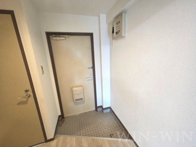 ライフコートの玄関|イメージ（同建物内別部屋の写真です）