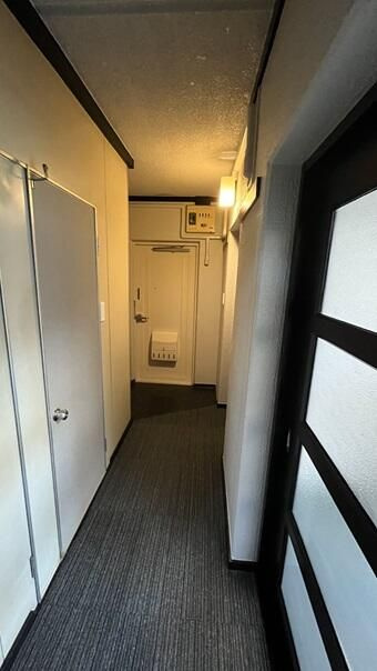 東坂戸団地の玄関