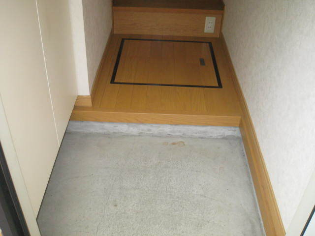 【玄関】 | ブルックレット | 別号室参考写真