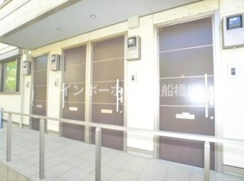 メゾンTORAの玄関