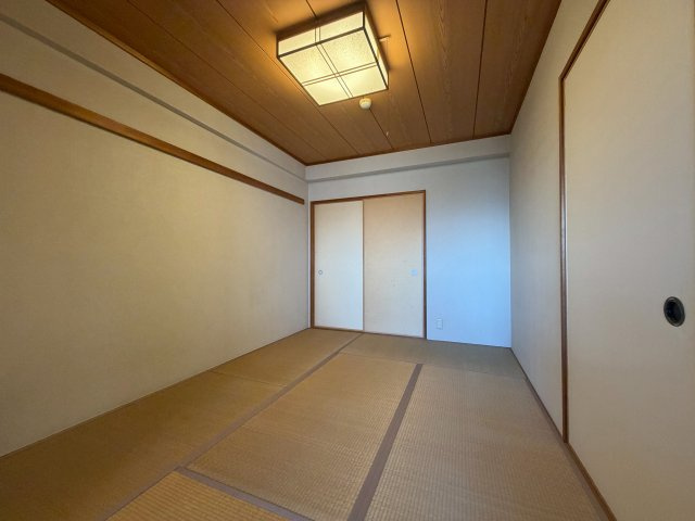 【和室】 | ファミールハイツ泉大津セントハーバーシティ2番館 | 和室6帖