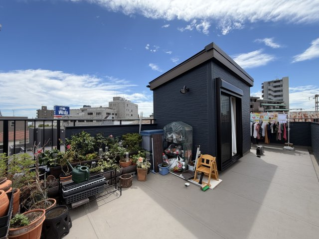 葛飾区新宿4丁目中古住宅のバルコニー|ルーフバルコニー
